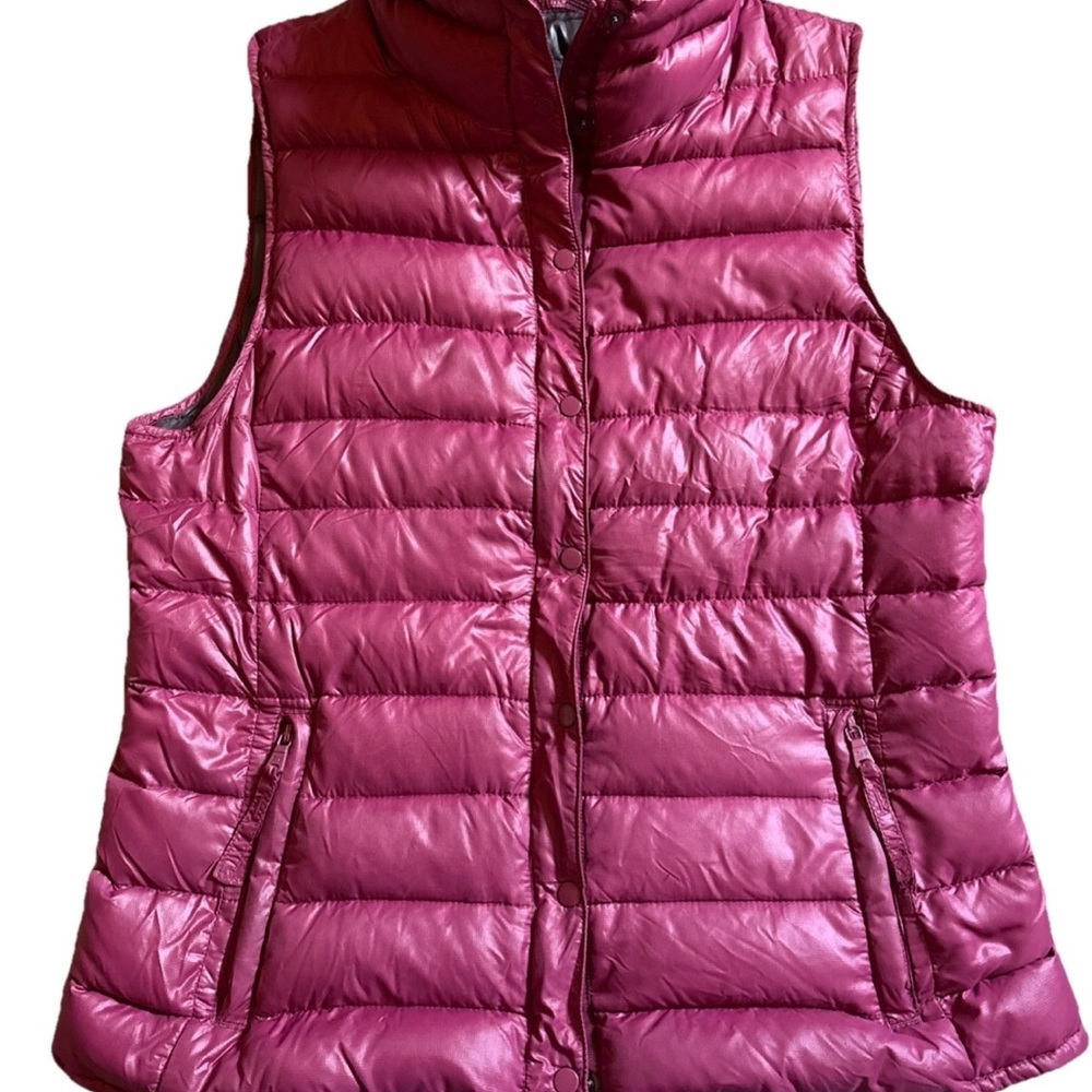 GAP Women's Down Filled Lightweight Puffer Vest Size Small Purple Packable Zip
